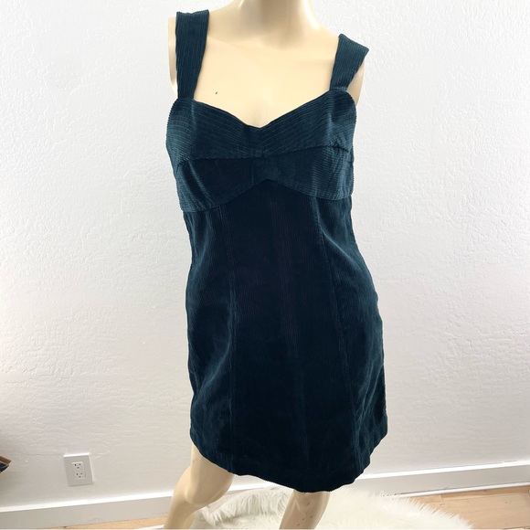 Madewell - Deep Green Corduroy Mini Dress- 4 - Picture 2 of 16
